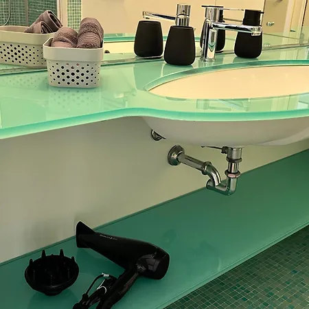 Apartament Di Lusso Con Vista Regina Mediolan